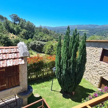 O Carballo Da Pedra La Caniza