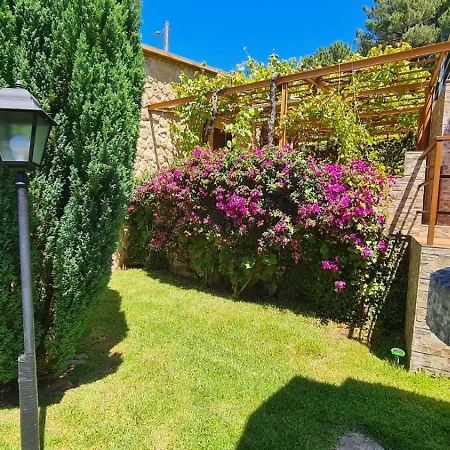 בית נופש O Carballo Da Pedra La Caniza