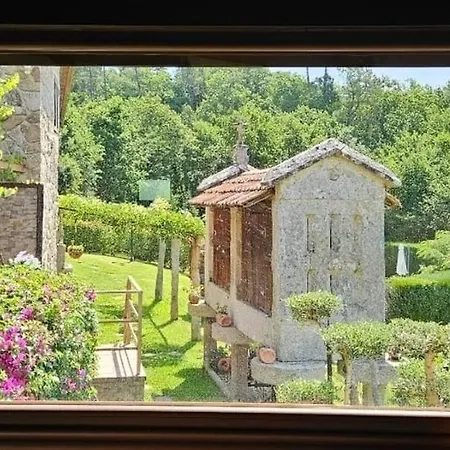 O Carballo Da Pedra La Cañiza