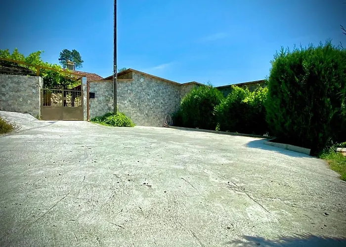 別荘 O Carballo Da Pedra