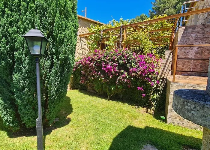 別荘 O Carballo Da Pedra La Cañiza