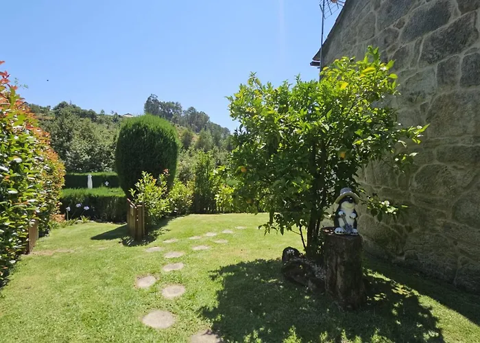 別荘 O Carballo Da Pedra La Cañiza